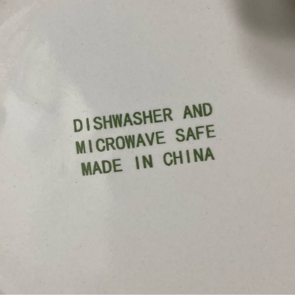 Have Yourself a Merry Little Christmas Mug Cup Fuzzy Blue Socks Gift Set 14 oz - Picture 9 of 10